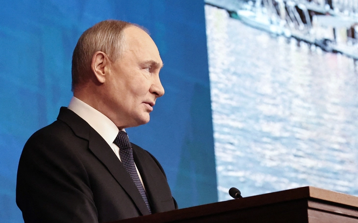 Drone Ukraine tấn công cảng Nga gây nhiều thương vong, giữa lúc Mỹ kêu gọi đàm phán hòa bình - Ảnh 3.