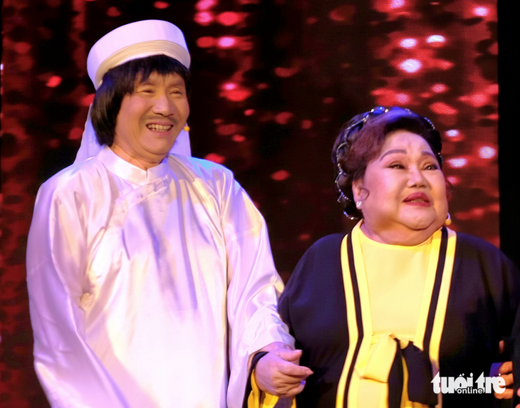 Nghe nghệ sĩ Ngọc Giàu ngâm thơ hay nhức nhối, nhớ Thị Lộ trong Rạng ngọc Côn Sơn - Ảnh 2.