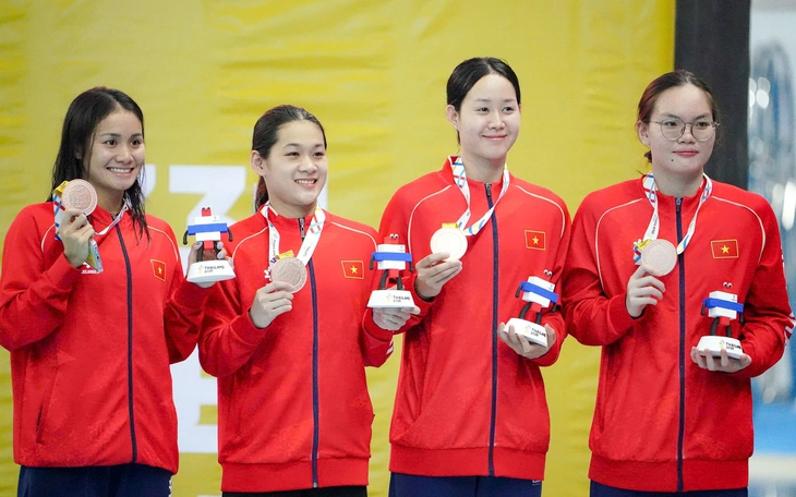 Bơi Việt Nam bất ngờ giành huy chương vàng ngày cuối cùng của SEA Games - Ảnh 2.