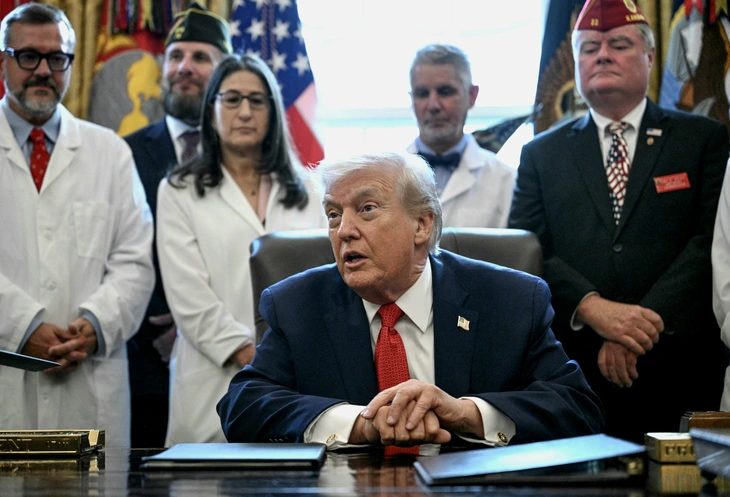 Tin tức thế giới 19-12: Ông Trump hối Ukraine hành động gấp; Nga đưa tên lửa Oreshnik đến Belarus - Ảnh 1.