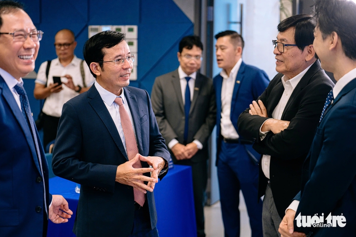 10 tỉ đồng vốn vay ưu đãi cho tân sinh viên chương trình Tiếp sức đến trường 2025 - Ảnh 2.