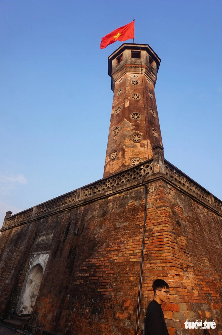 Đến Cột cờ Hà Nội, để hiểu vì sao người xưa coi Cột cờ là trung tâm của trời đất? - Ảnh 1. Cột cờ Hà Nội - Ảnh 1.