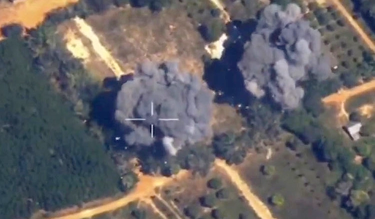 Đụng độ Thái Lan - Campuchia ngày thứ 12: Bangkok tuyên bố kiểm soát biên giới phía nam - Ảnh 1.