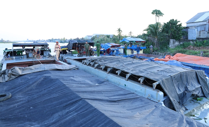 đất mặt - Ảnh 2.