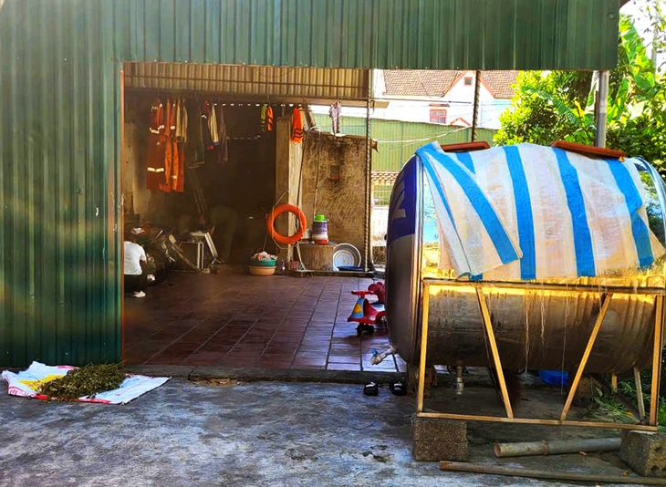 Chém bạn cùng thôn nhập viện vì bị nói 'chưa có vợ' - Ảnh 1.