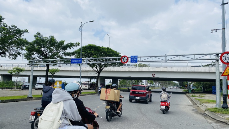 xe quá khổ - Ảnh 4.