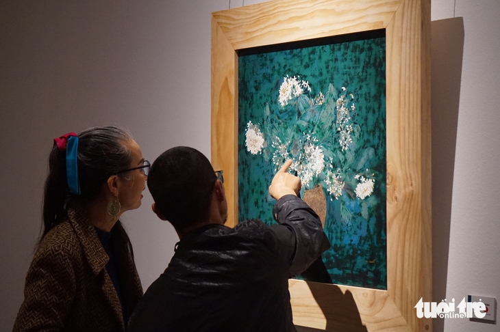 Tiếng thì thầm của sơn mài Nguyễn Thị Quế: Cuộc sống dù thế nào cũng đáng sống - Ảnh 5. Sơn mài Nguyễn Thị Quế - Ảnh 5.