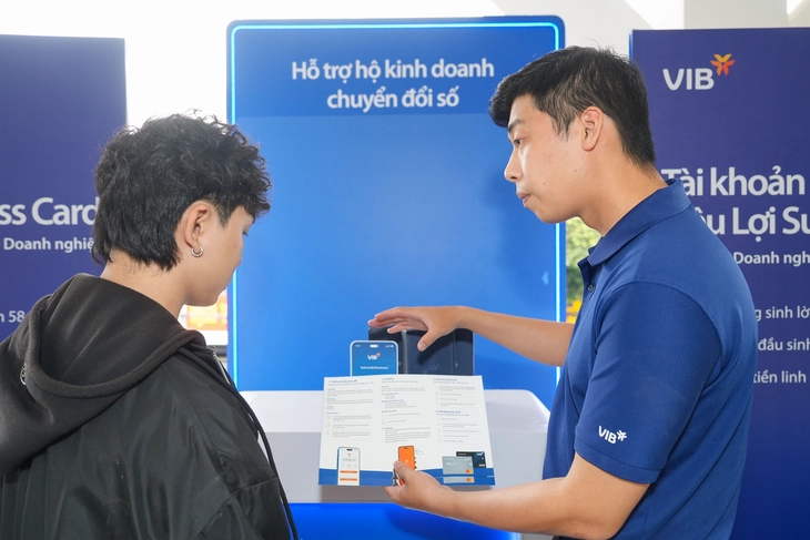 TP.HCM tiếp tục triển khai kinh tế đêm gắn với Đề án 06 - Ảnh 1.