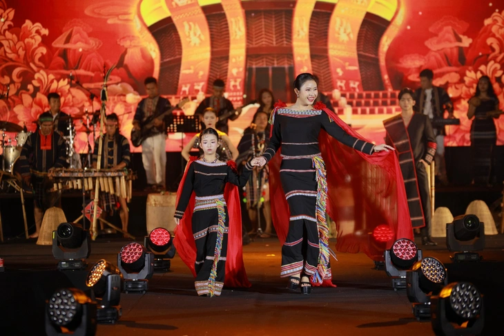 cồng chiêng - Ảnh 6.