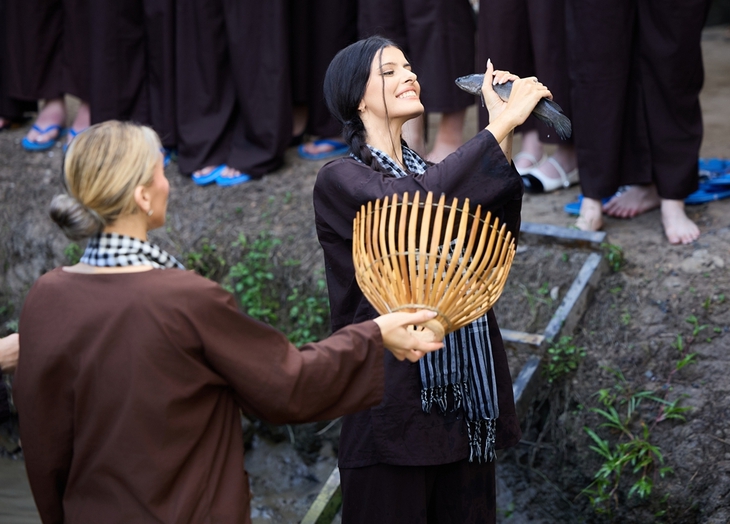 Miss Charm - Ảnh 1.