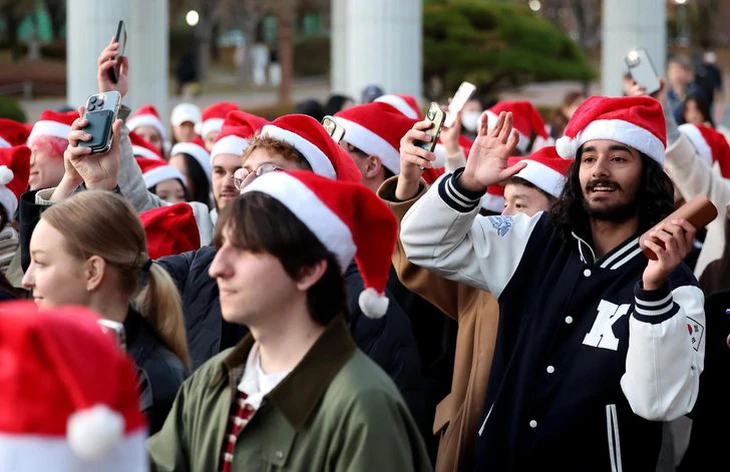 nhập cư - Ảnh 1.