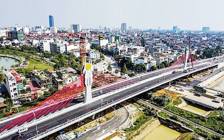 Thủ tướng: Khẩn trương lập trung tâm giao dịch bất động sản và quyền sử dụng đất - Ảnh 2.