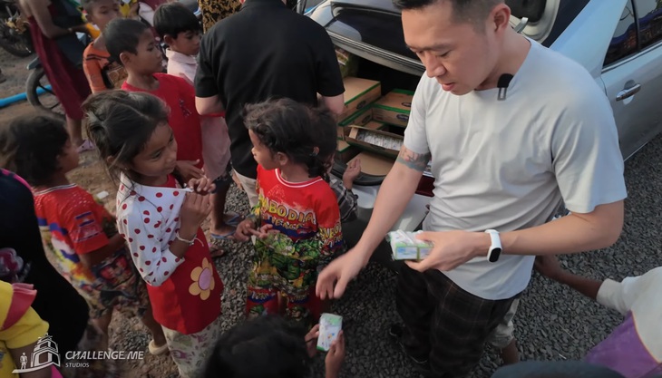 Phản ứng của khán giả khi Hoàng Nam trở lại làm YouTuber sau lỗ nặng phim điện ảnh - Ảnh 3.