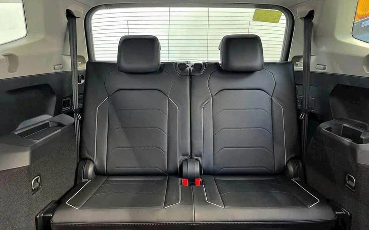 Volkswagen Tiguan Allspace - Ảnh 8.