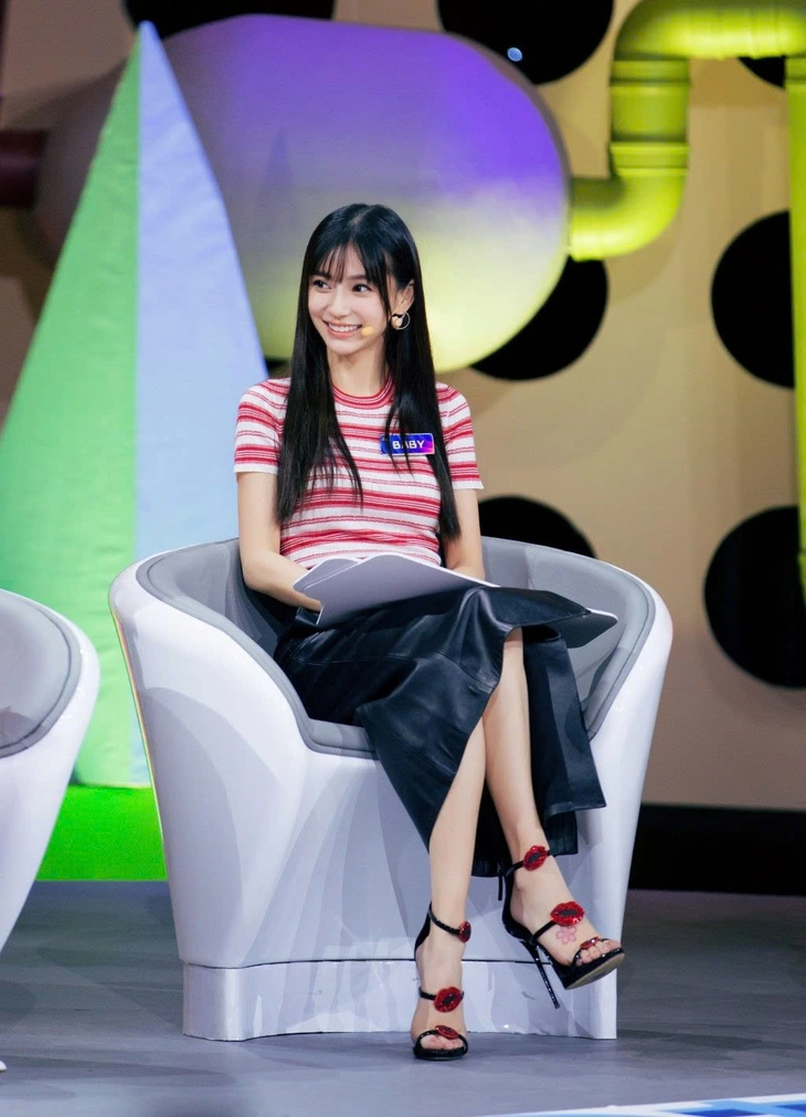 Nhan sắc Angelababy trên thảm đỏ sau 2 năm bị phong sát vì xem show thoát y - Ảnh 9.