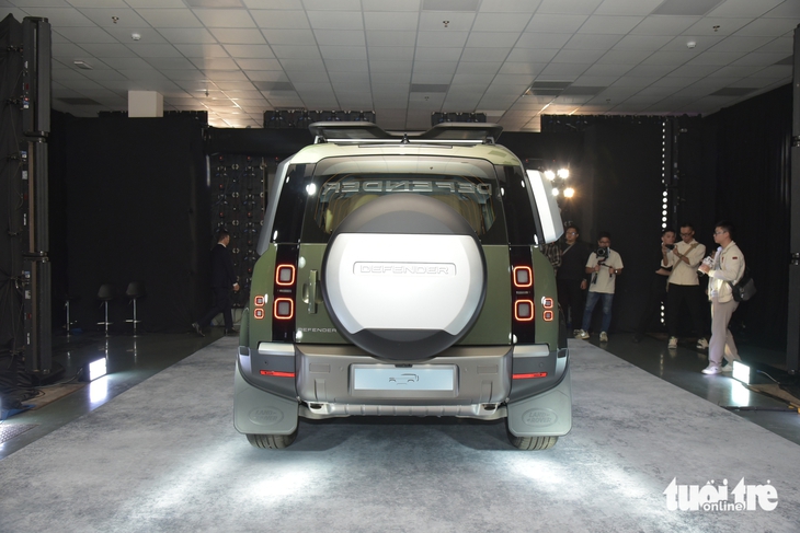 Land Rover Defender - Ảnh 4.