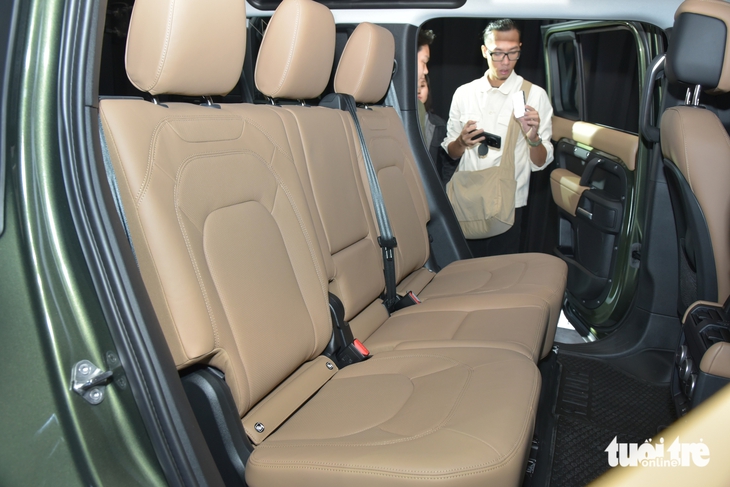Land Rover Defender - Ảnh 9.