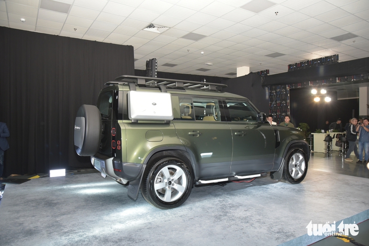Land Rover Defender - Ảnh 16.