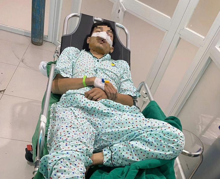 đánh người - Ảnh 1.