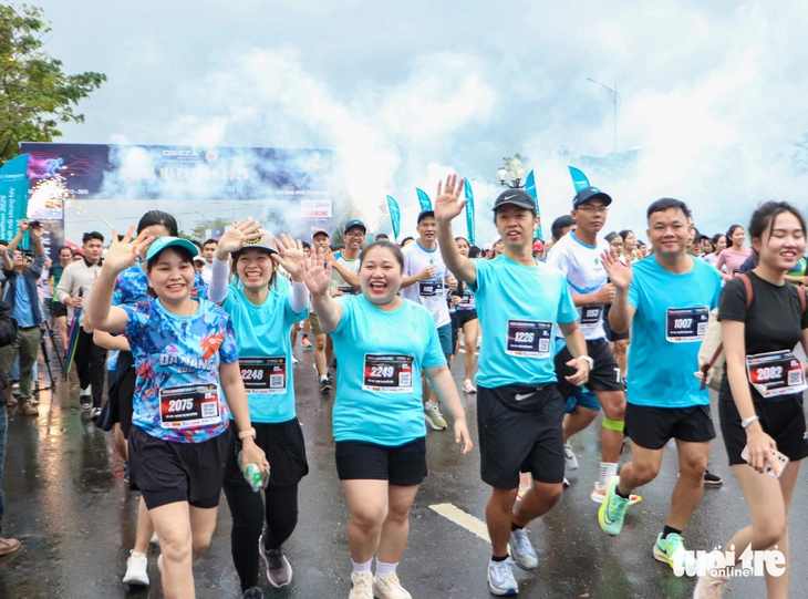 công nhân - Ảnh 2.