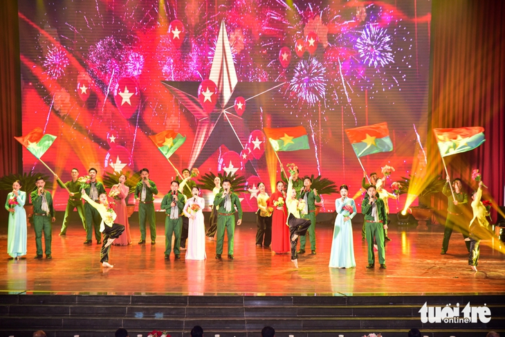 TP.HCM gặp mặt cán bộ nghỉ hưu ôn truyền thống Ngày thành lập Quân đội nhân dân Việt Nam - Ảnh 5.