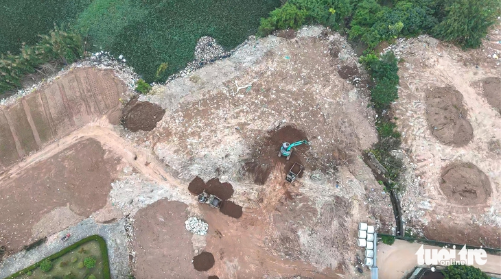 Chủ tịch Hà Nội chỉ đạo kiểm tra, làm rõ sau bài điều tra tùy tiện đổ rác thải xây dựng của Tuổi Trẻ - Ảnh 2.