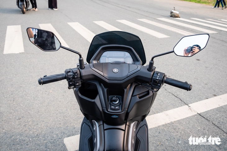 Yamaha NMAX - Ảnh 10.