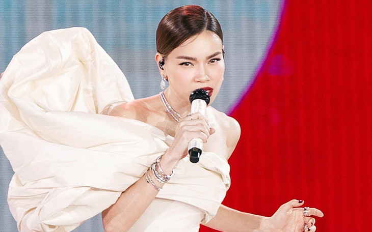 Tân 'Miss Cosmo 2025': Chạm tay vào vương miện, tôi tưởng mình đang mơ - Ảnh 5.