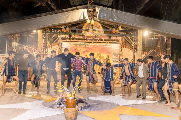 cồng chiêng - Ảnh 2.