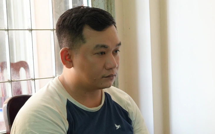 Bắt nghi phạm vận chuyển 1kg nghi là ma túy từ TP.HCM về Rạch Giá - Ảnh 2.