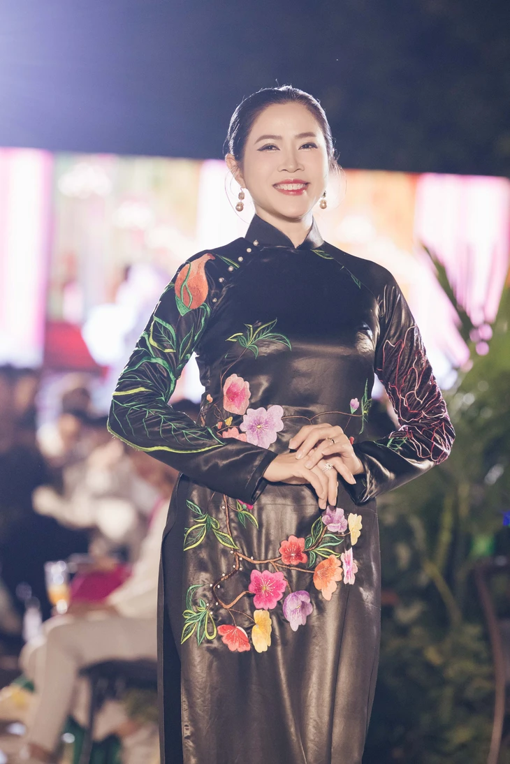 Võ Việt Chung - Ảnh 6.