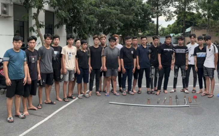 Hơn 30 thanh thiếu niên liên quan vụ án băng “Quàng Khăn Đỏ” hầu tòa - Ảnh 2.