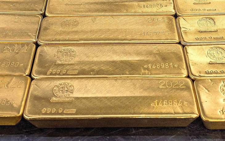 Mùa Giáng sinh đắt đỏ vì thuế quan - Ảnh 2.