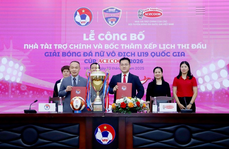 Bóng đá nữ Việt Nam chăm lo cho giải trẻ - Ảnh 1.