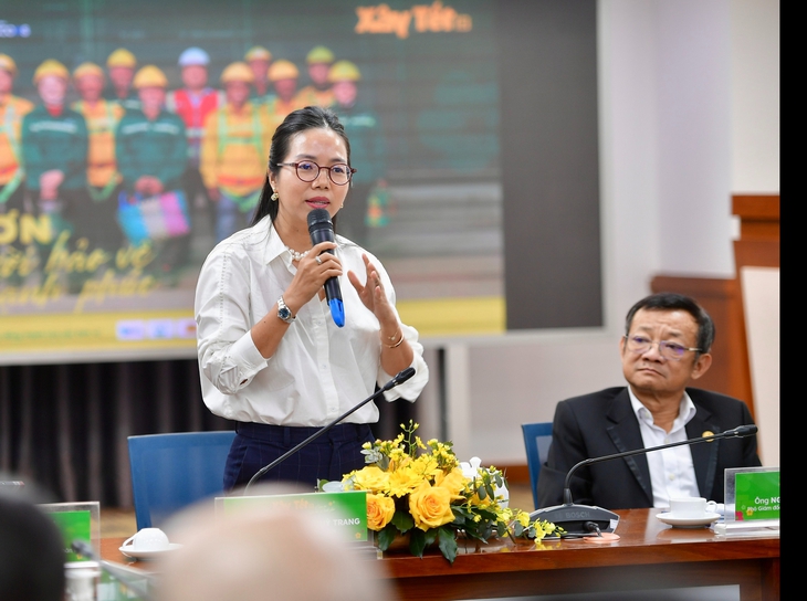 Đem Tết đến với hơn 8.000 công nhân xây dựng, công nhân vệ sinh TP.HCM - Ảnh 2.