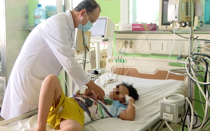 TPHCM: Ghi nhận 102 người nghi ngộ độc thực phẩm sau khi ăn bánh mì tại phường Phú Mỹ - Ảnh 3.