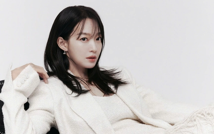 Shin Min Ah tung loạt ảnh tuần trăng mật tại châu Âu cùng Kim Woo Bin - Ảnh 7.