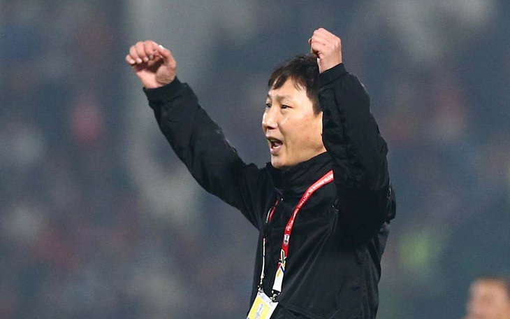 Lý giải thành công của HLV Kim Sang Sik và Park Hang Seo - Ảnh 4.