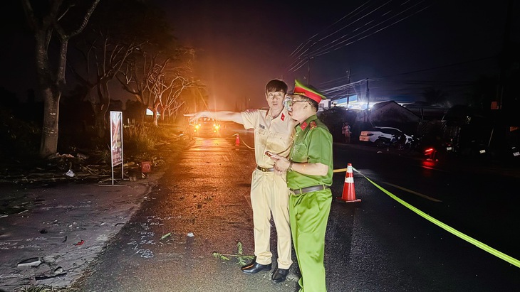 Bắt tạm giam tài xế xe khách lao vào nhóm người đang uống nước bên lề đường làm 2 người chết - Ảnh 3.