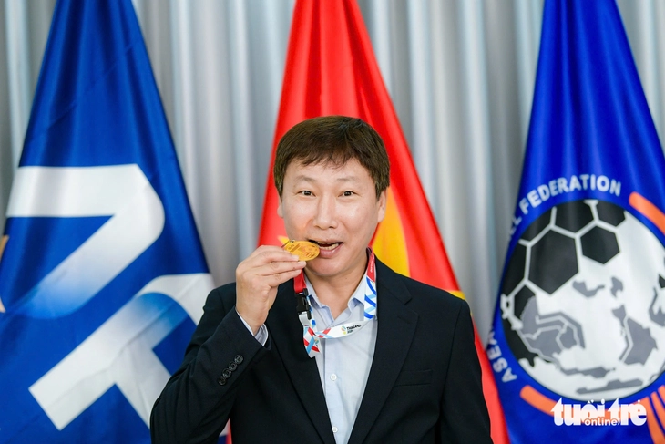 Kim Sang Sik - Ảnh 8.