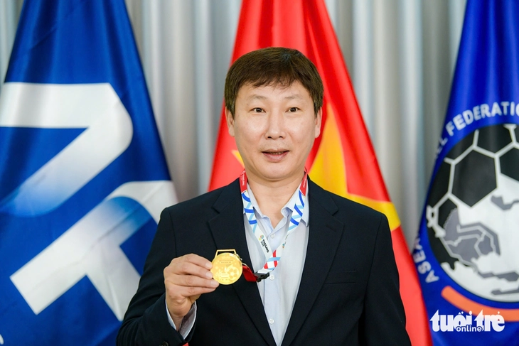 Kim Sang Sik - Ảnh 9.