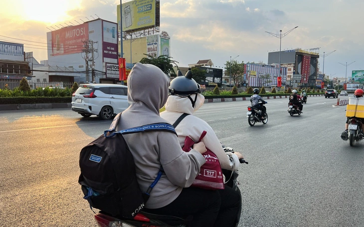 Đưa cha mẹ đi đó đi đây khi còn có thể - Ảnh 3.