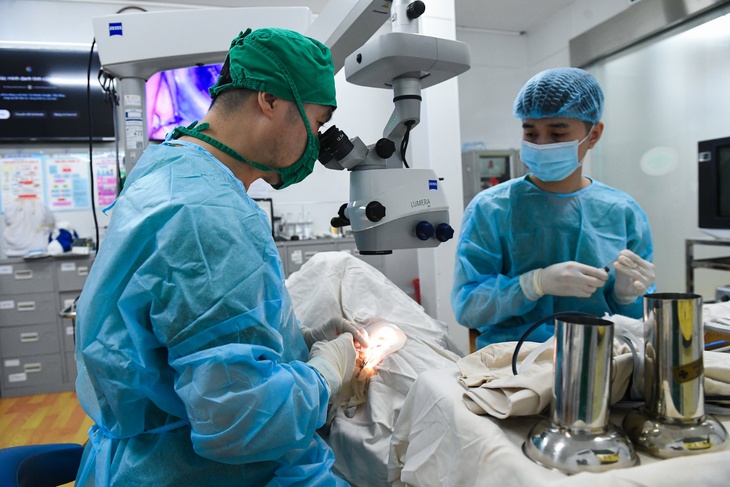 Mổ mắt miễn phí - Nỗ lực chung tay vì cộng đồng - Ảnh 2.