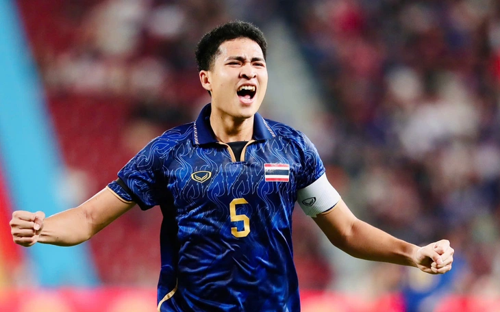 Chỉ 10 người, U23 Trung Quốc đã đánh bại đối thủ của U23 Việt Nam - Ảnh 2.