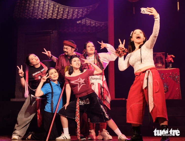 hát bội - Ảnh 2.