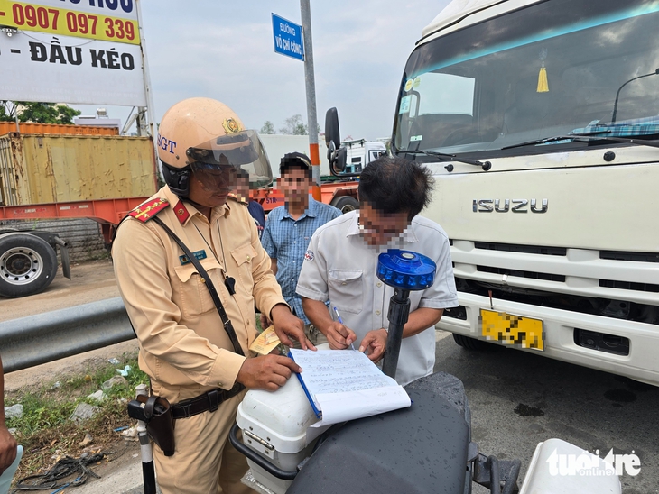 xe container - Ảnh 2.