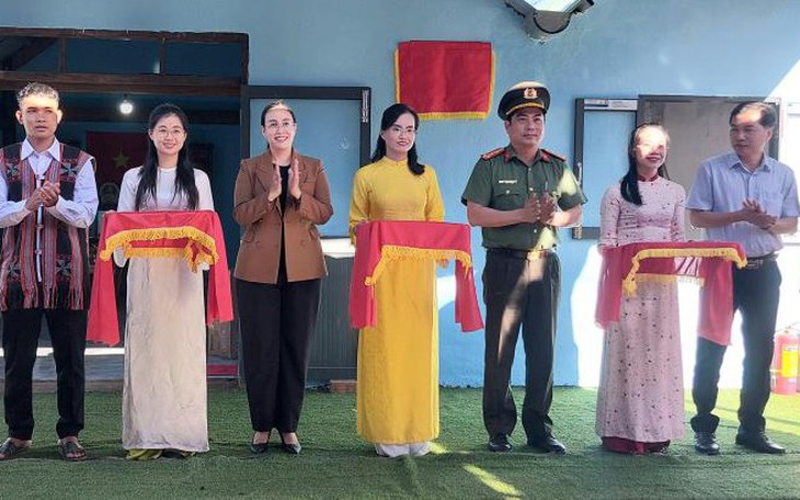 Quân đoàn 34 bàn giao 2 căn nhà cho người dân Gia Lai  - Ảnh 2.