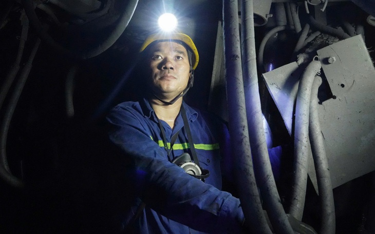 Từ võ đài đến ánh sáng sân khấu - Ảnh 3.