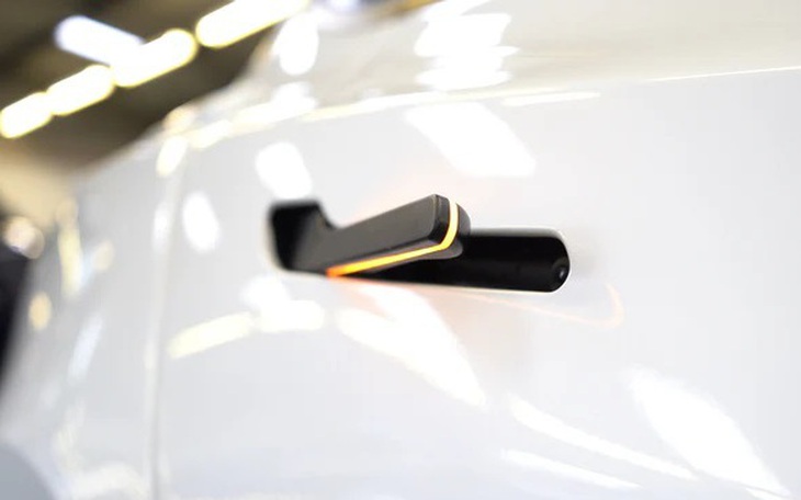 Tesla thông báo ngừng bán gói phần mềm tự lái trọn đời - Ảnh 2.