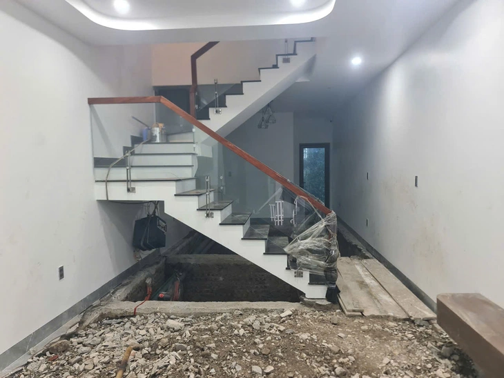 Vụ xây nhầm nhà trên đất người khác: Ông Đỗ Văn Hữu gửi đơn tố cáo dấu hiệu lừa đảo và trốn thuế - Ảnh 2.